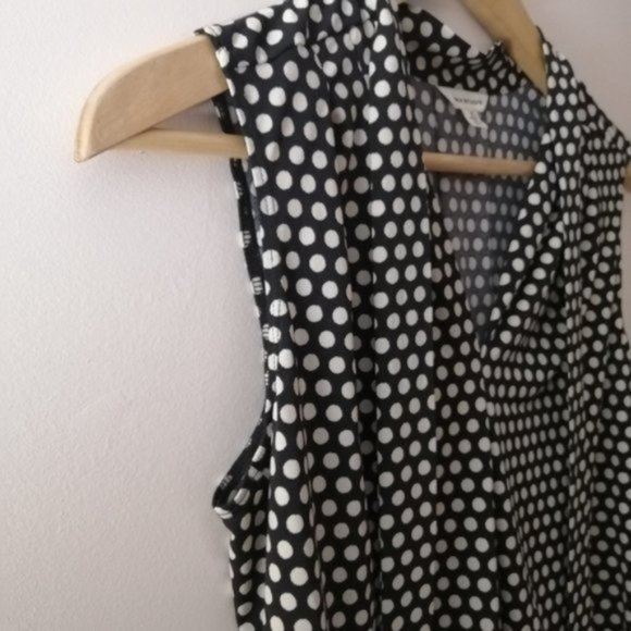 Max Studio Sleeveless Black and White Polka Dot Flowy Top - Picture 5 of 11